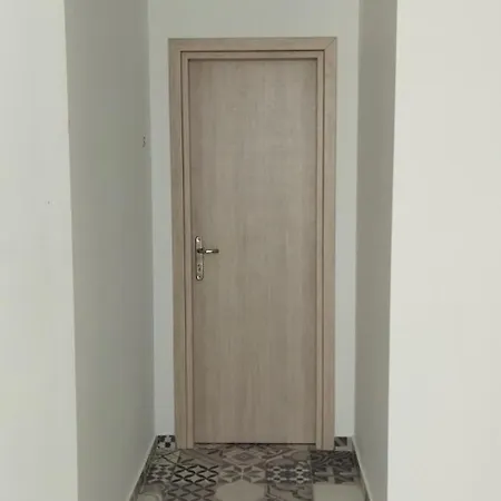 Διαμέρισμα Economy In Center- Basement Level